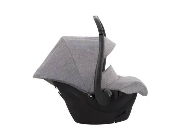 Продавам транспортер/седиште за кола неотпакуван