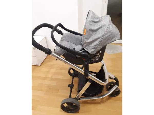 МАЛКУ КОРИСТЕНА КОЛИЧКА ЗА БЕБЕ