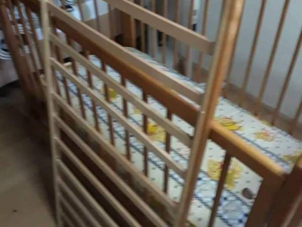 Детско дрвено креветче