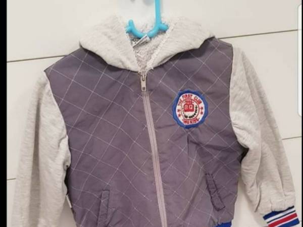 Jakna so vnatresno krzno za 2,3 godini