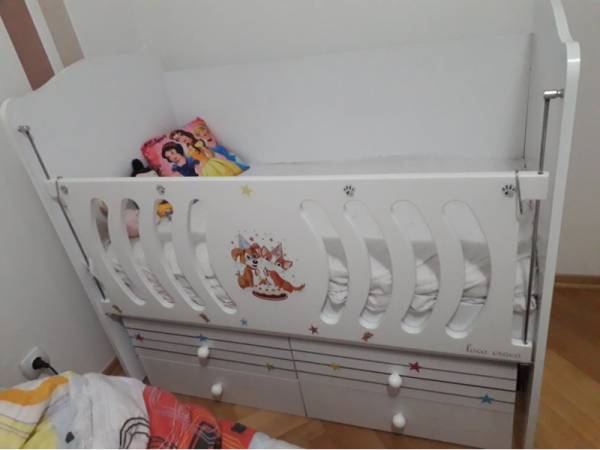 Се продава креветче