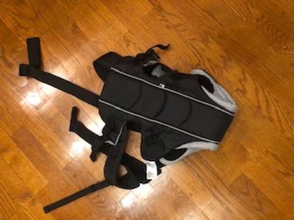 Кенгур Mothercare еднаш користен