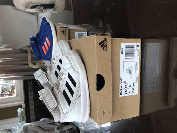 64658E73-C8B6-4726-997B-31DF0D49F22E